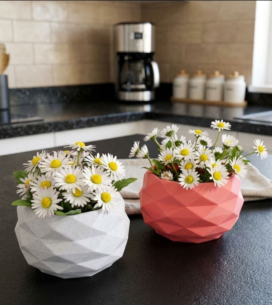 Hexagon Vase  S